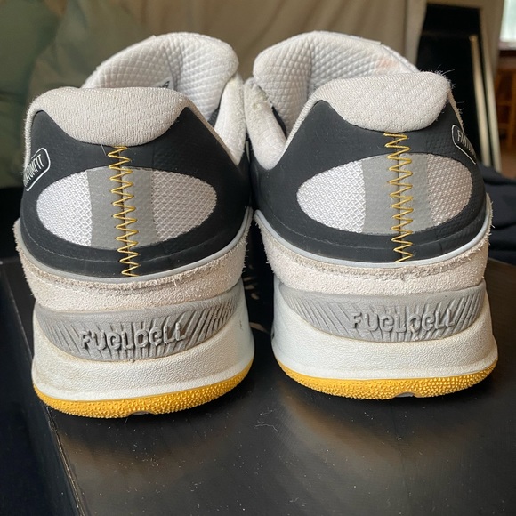 New Balance Tiago 1010s. Tiago Lemos signature new balance shoe. - Picture 3 of 5